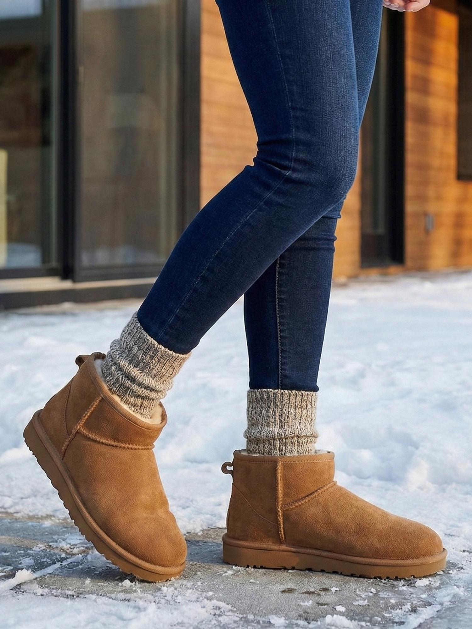 05538 Urban Chestnut suede water resistant