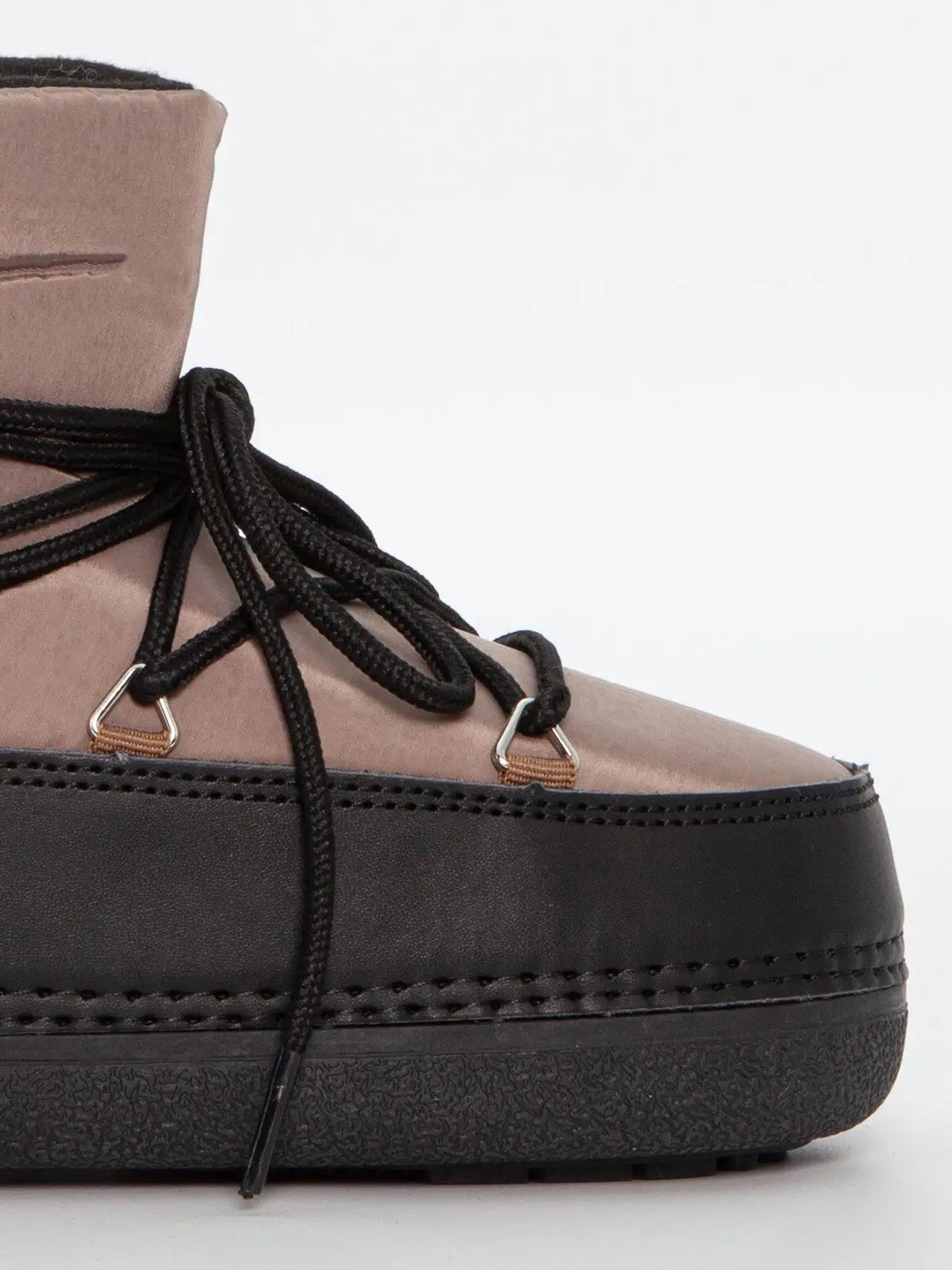 04443 Pavia ultra low MoonBoots