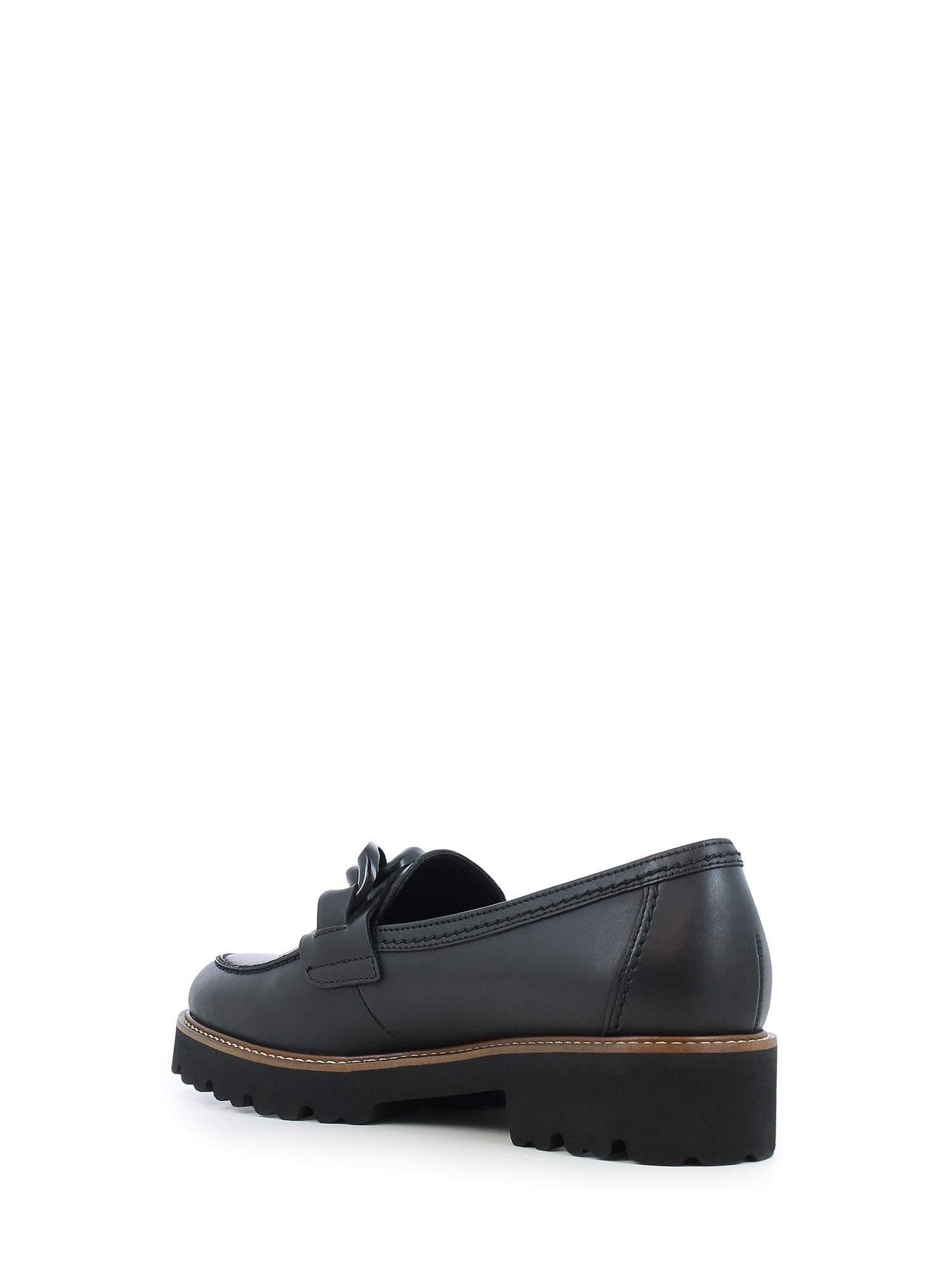 04485 Black Natural Leather Loafer
