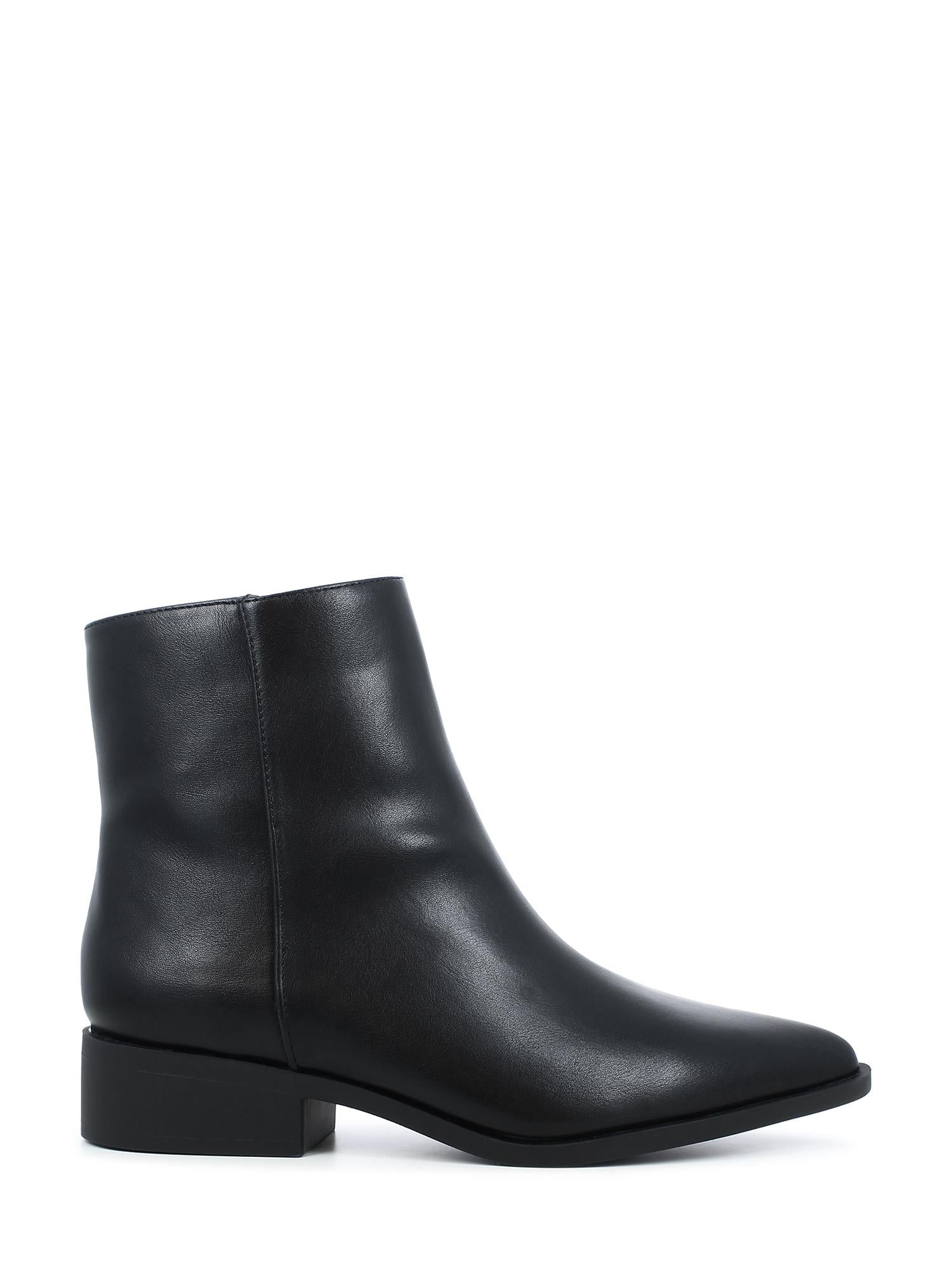 03982 Nova Black Boots