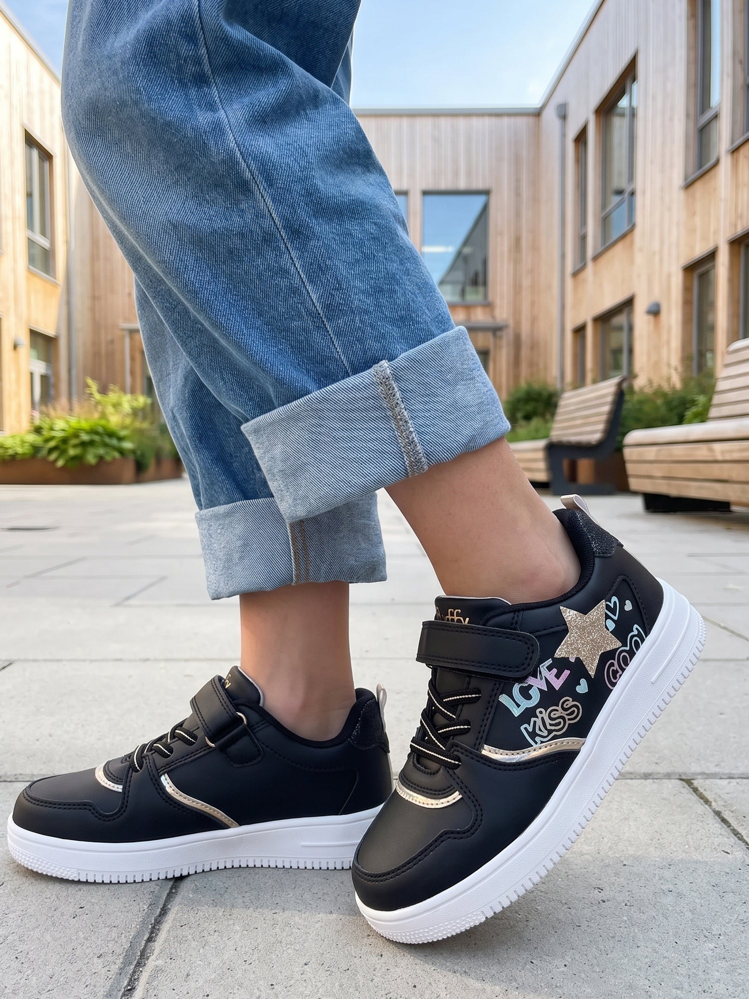 02176 GlitterPop Black