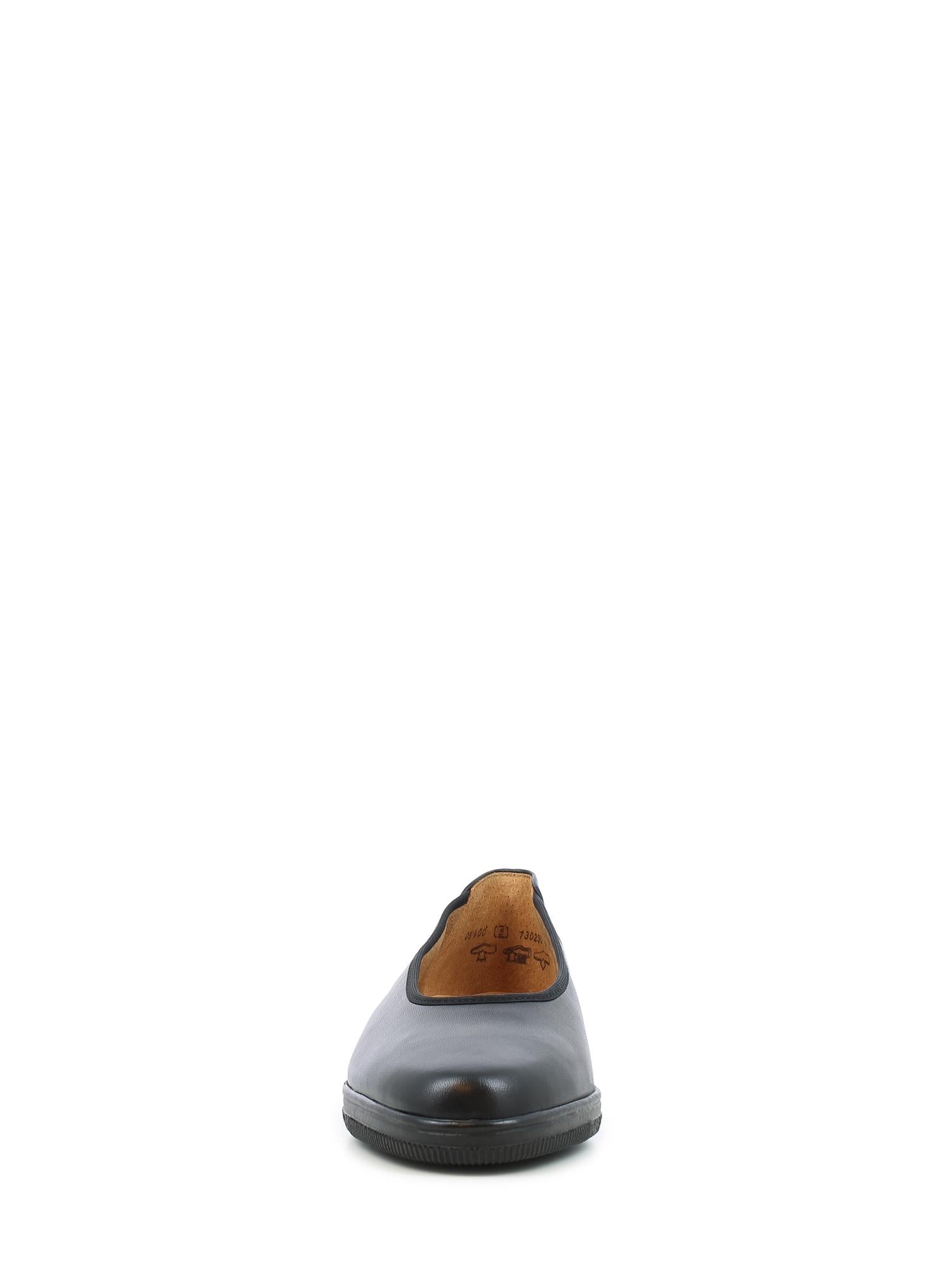 04188 Soft Leather Ballerina