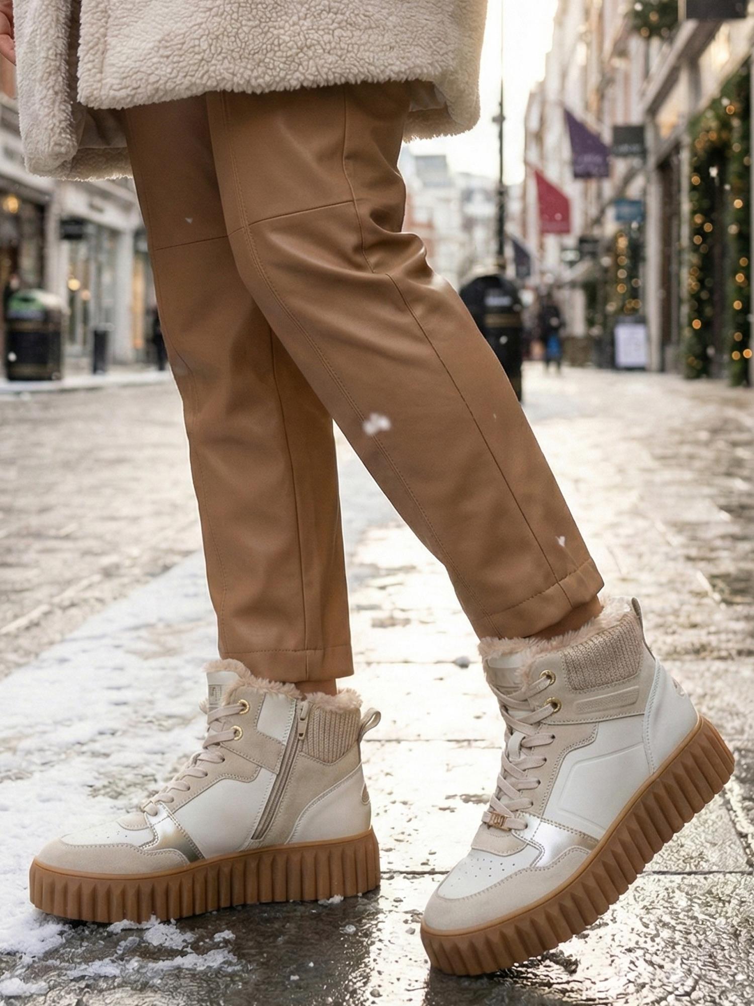 04161 Arona Warm Boots Cream