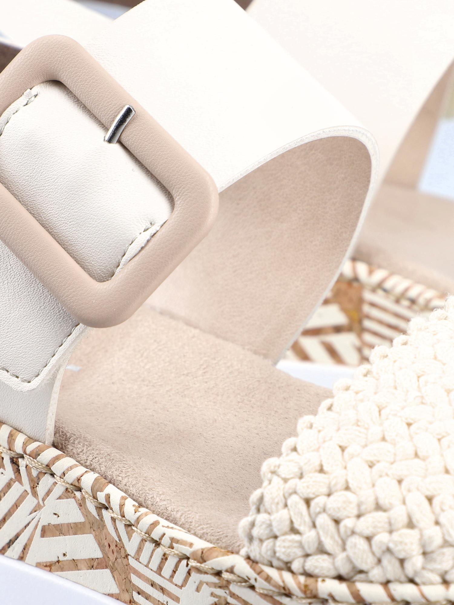 08091 Tropic Sandal
