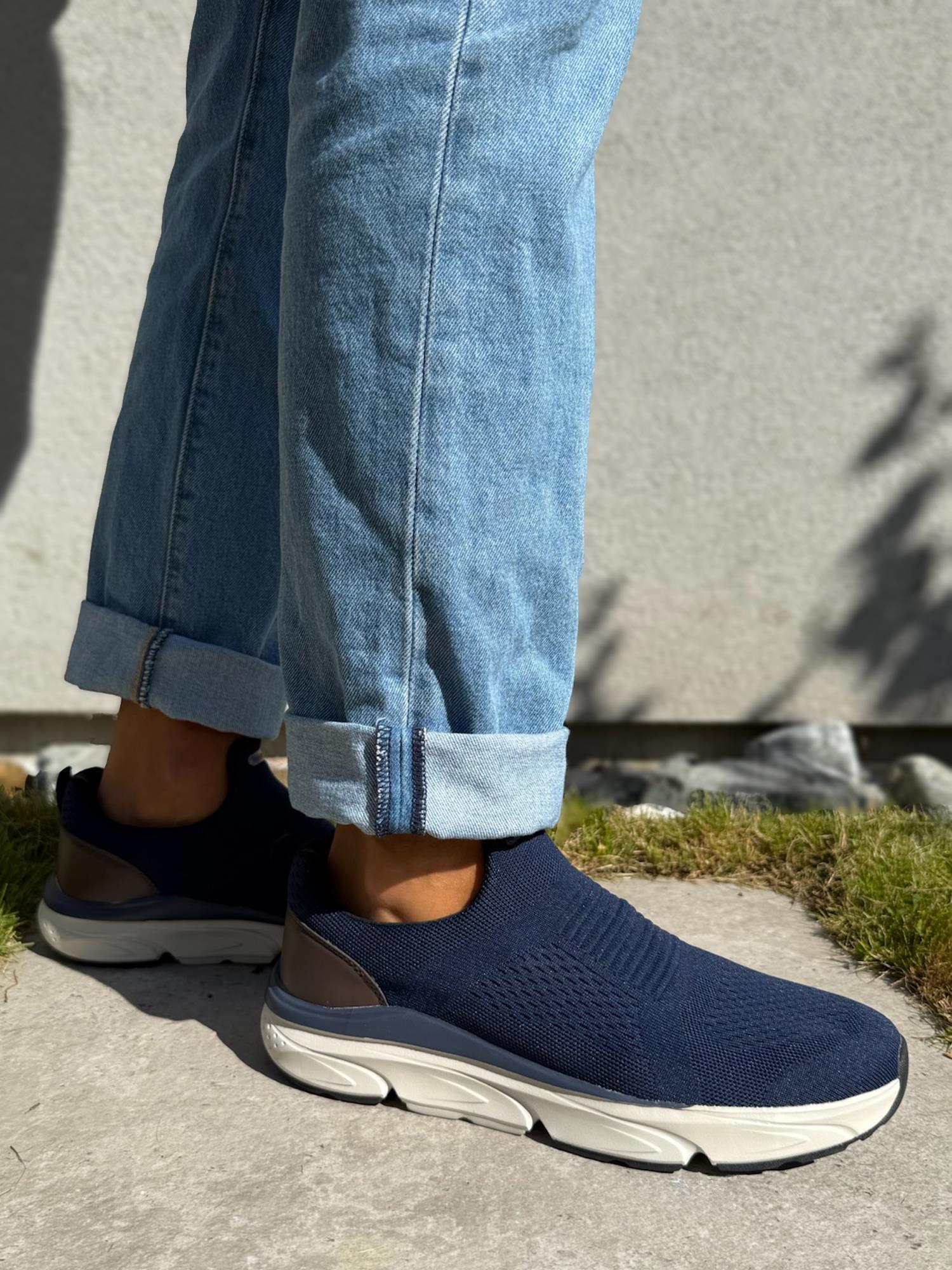 07176 Move Slip-on Sneaker Navy