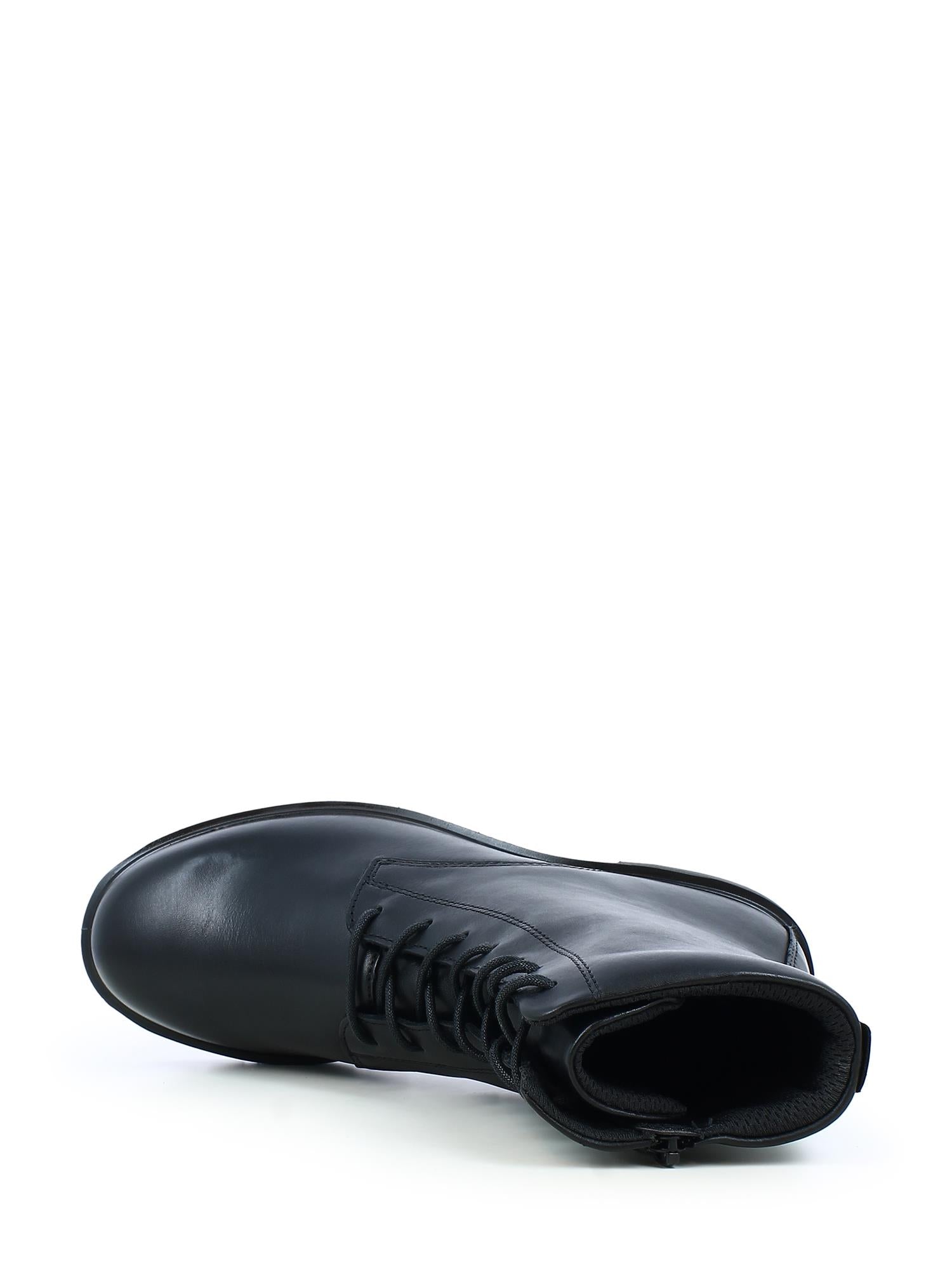 04021 Metropole Vienna Leather Black