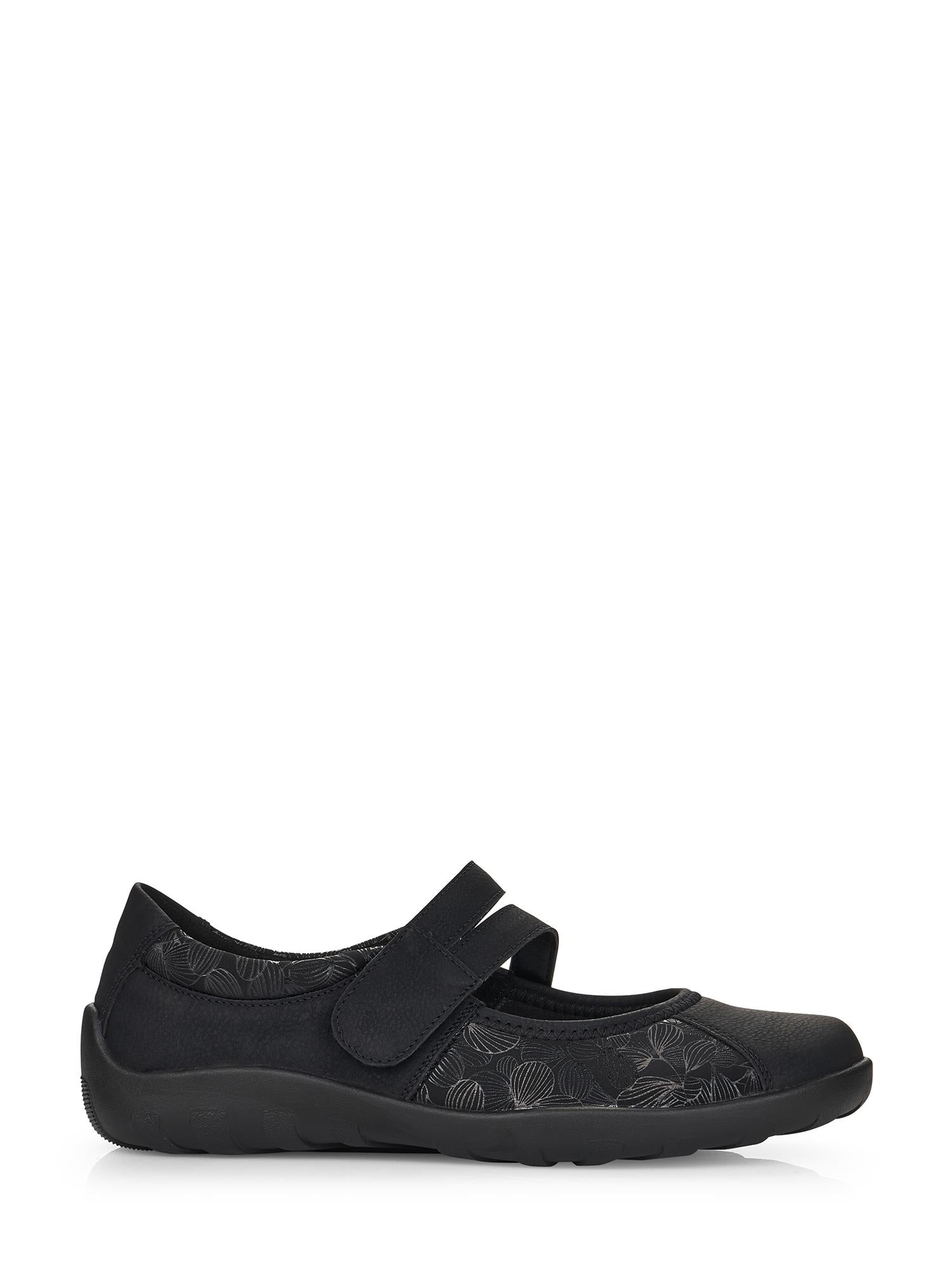 03296 Motion Sneakers