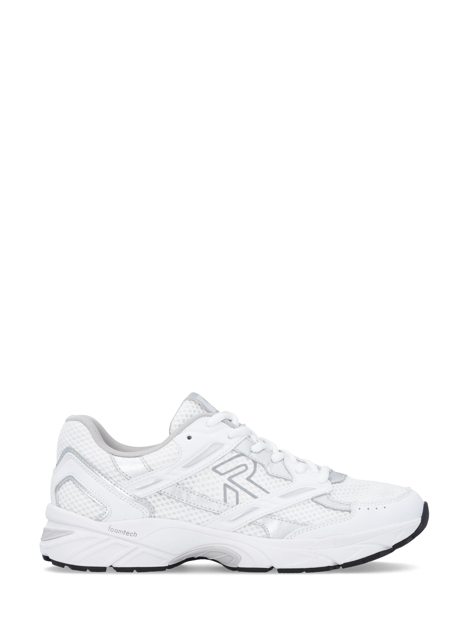 05588 Lumina Silver Sneaker