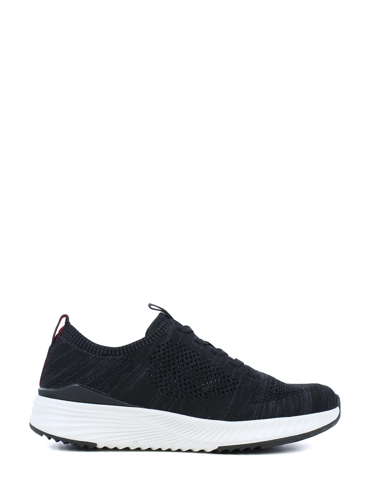 07205 Motion Sneaker Black