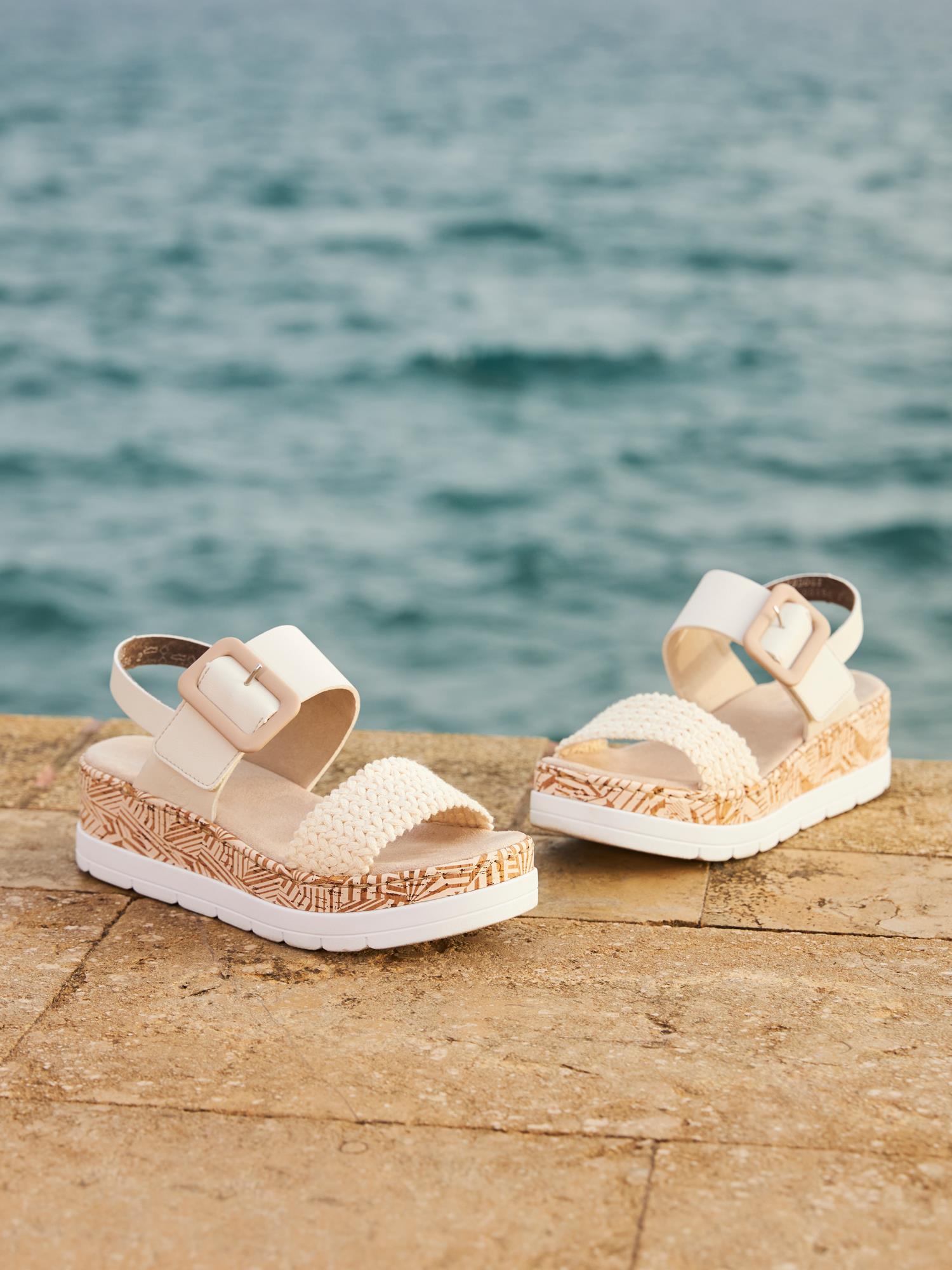 08091 Tropic Sandal