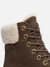 06722 Warm-Lined Waterproof Platform Boot