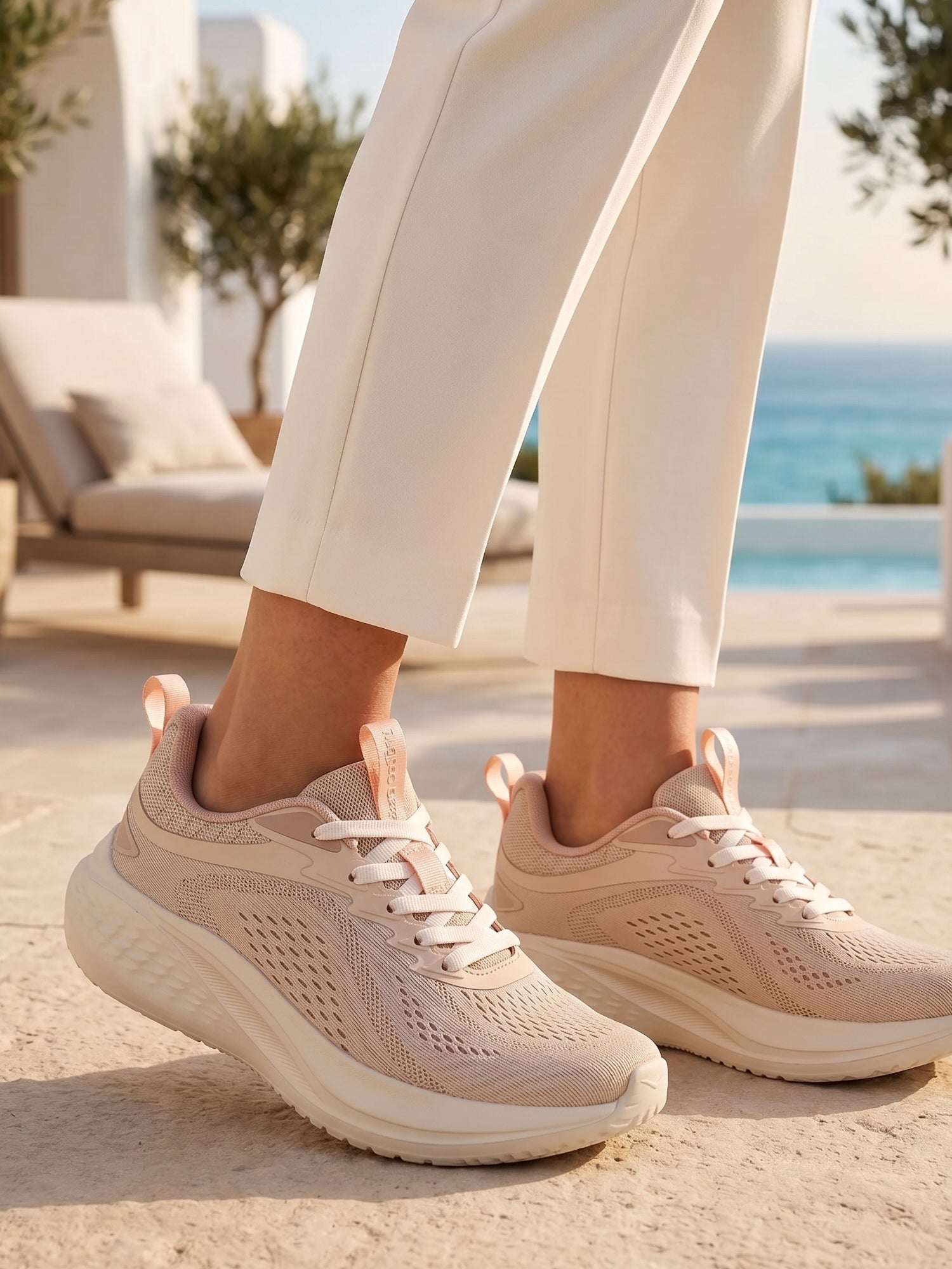 06251 Neviro Light Sneaker