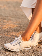 03150 EasyMove Slip-on White