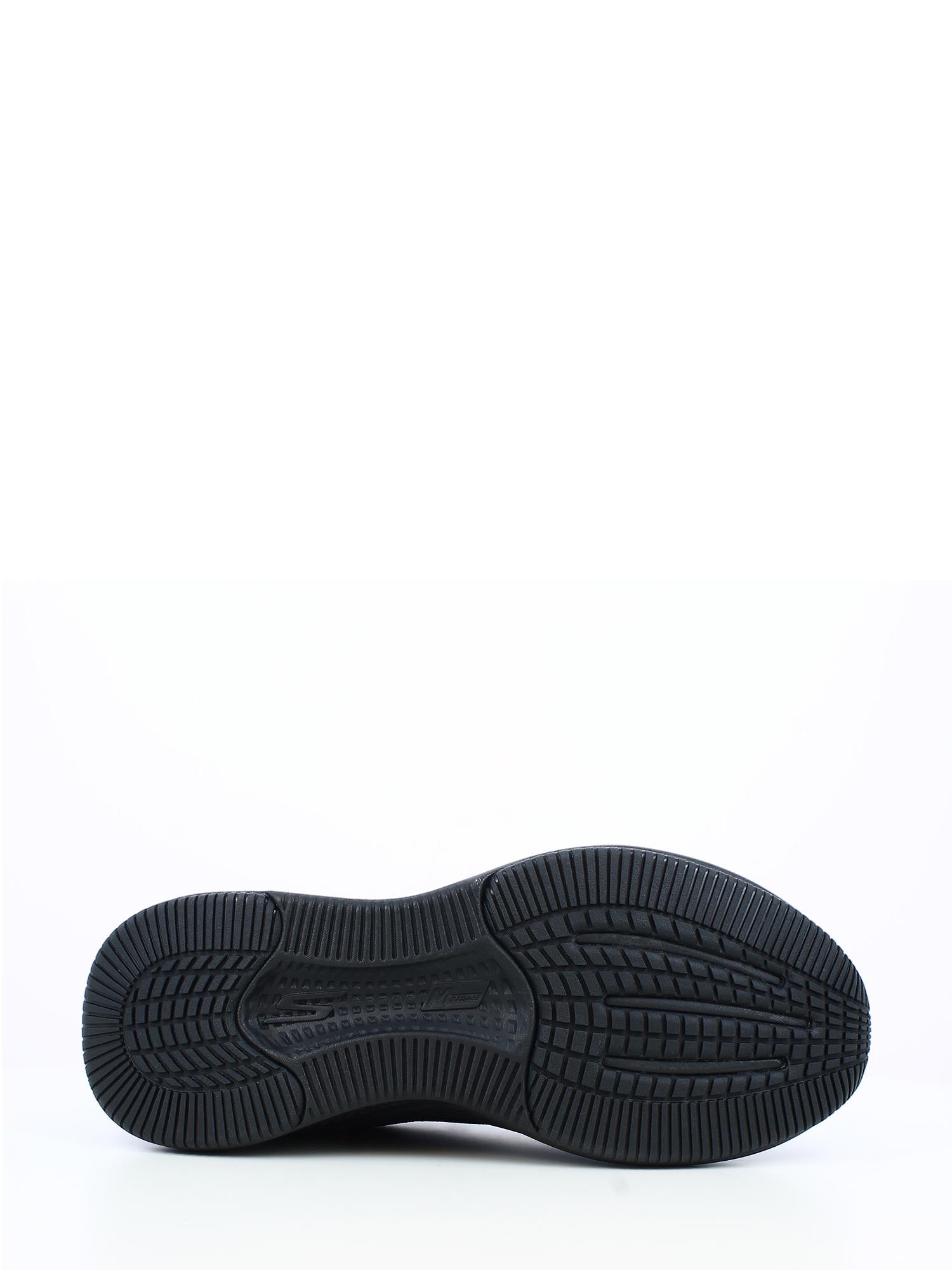 05722 Go Run 2.0 Elevate Black