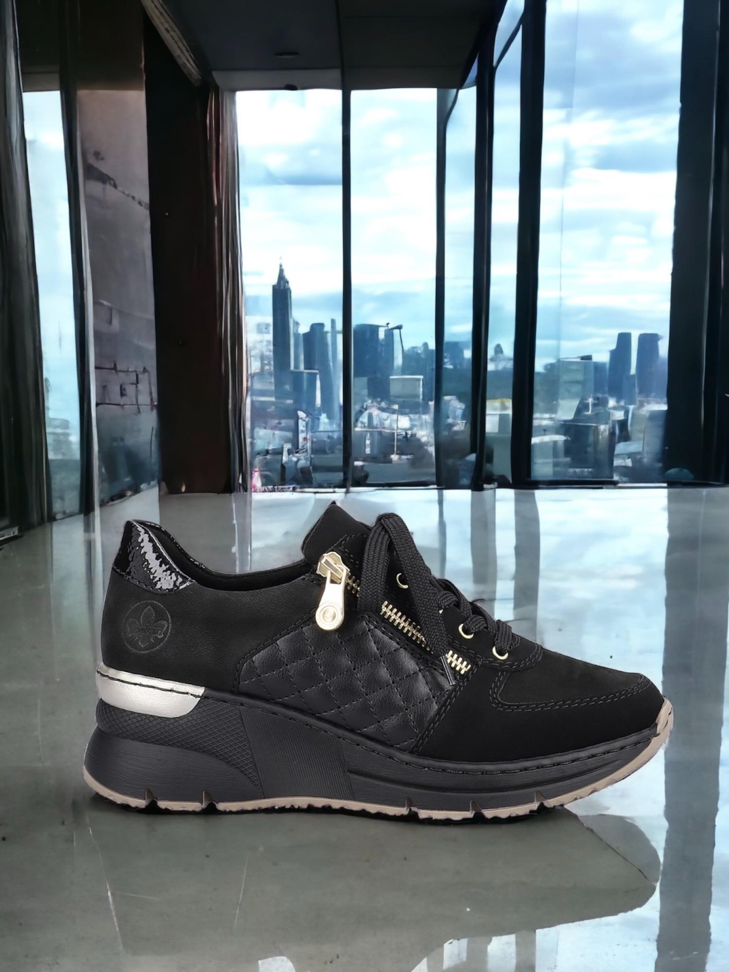 04389 Schwarz Kilesneakers