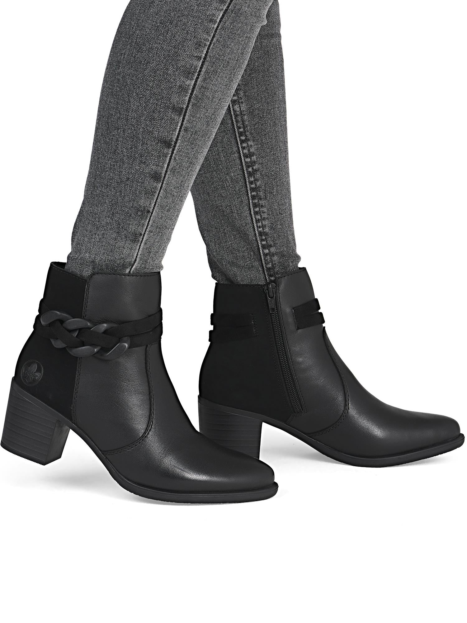 05072 Amara Ankle Boot