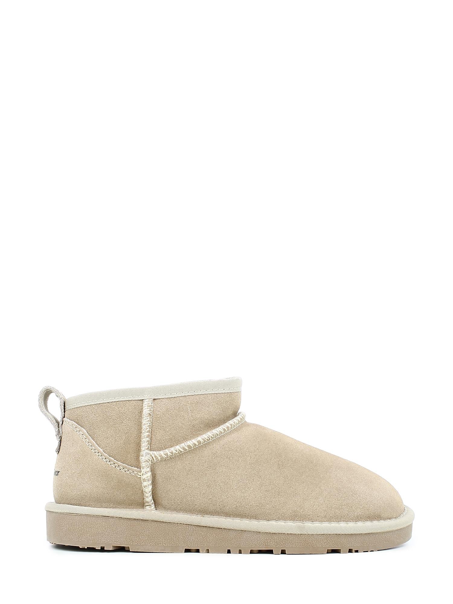 05418 Beige low wool suede water resistant