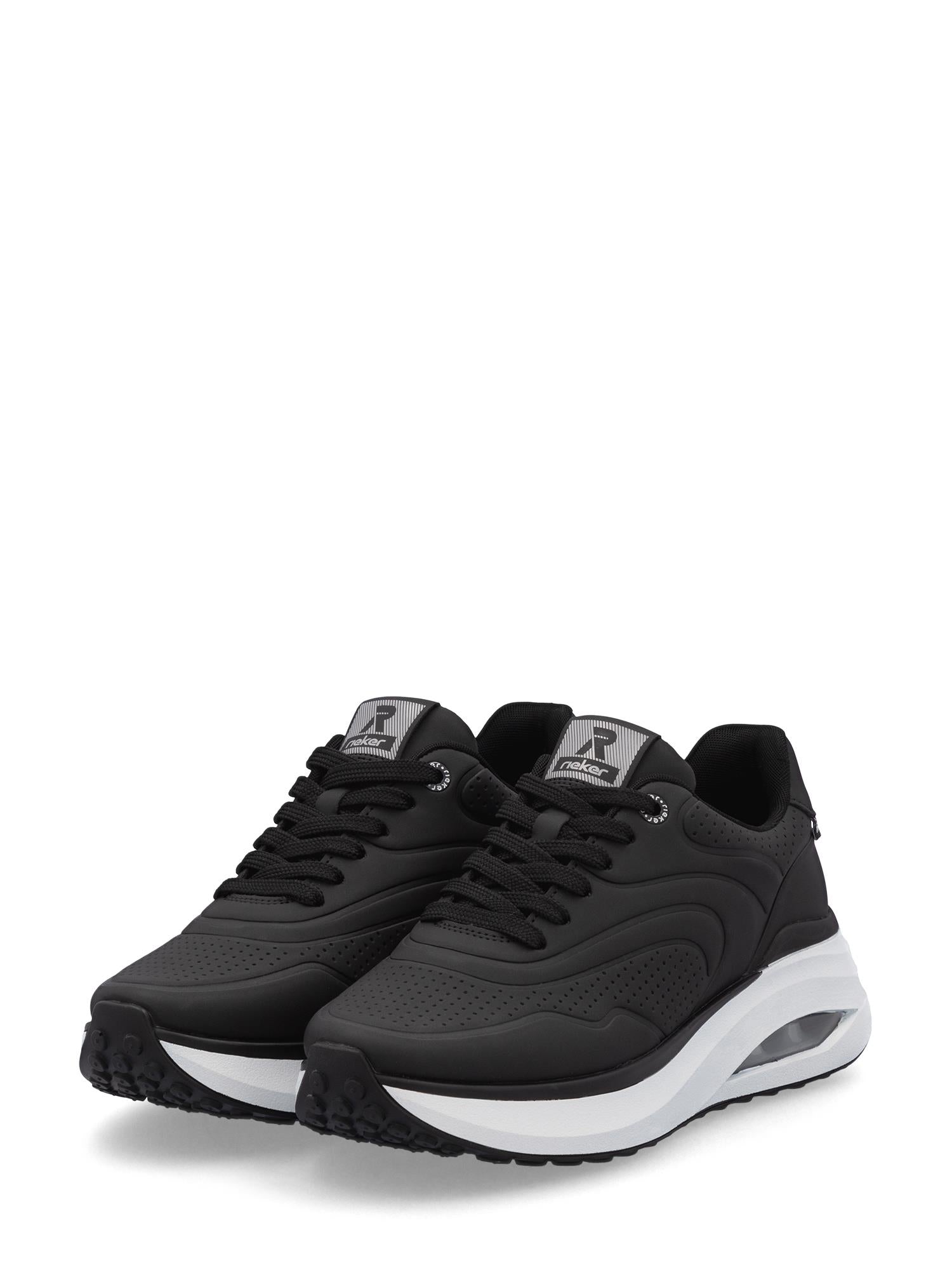 03568 DrySport Sneaker