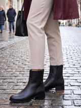 02587 Velmira Skinnboots