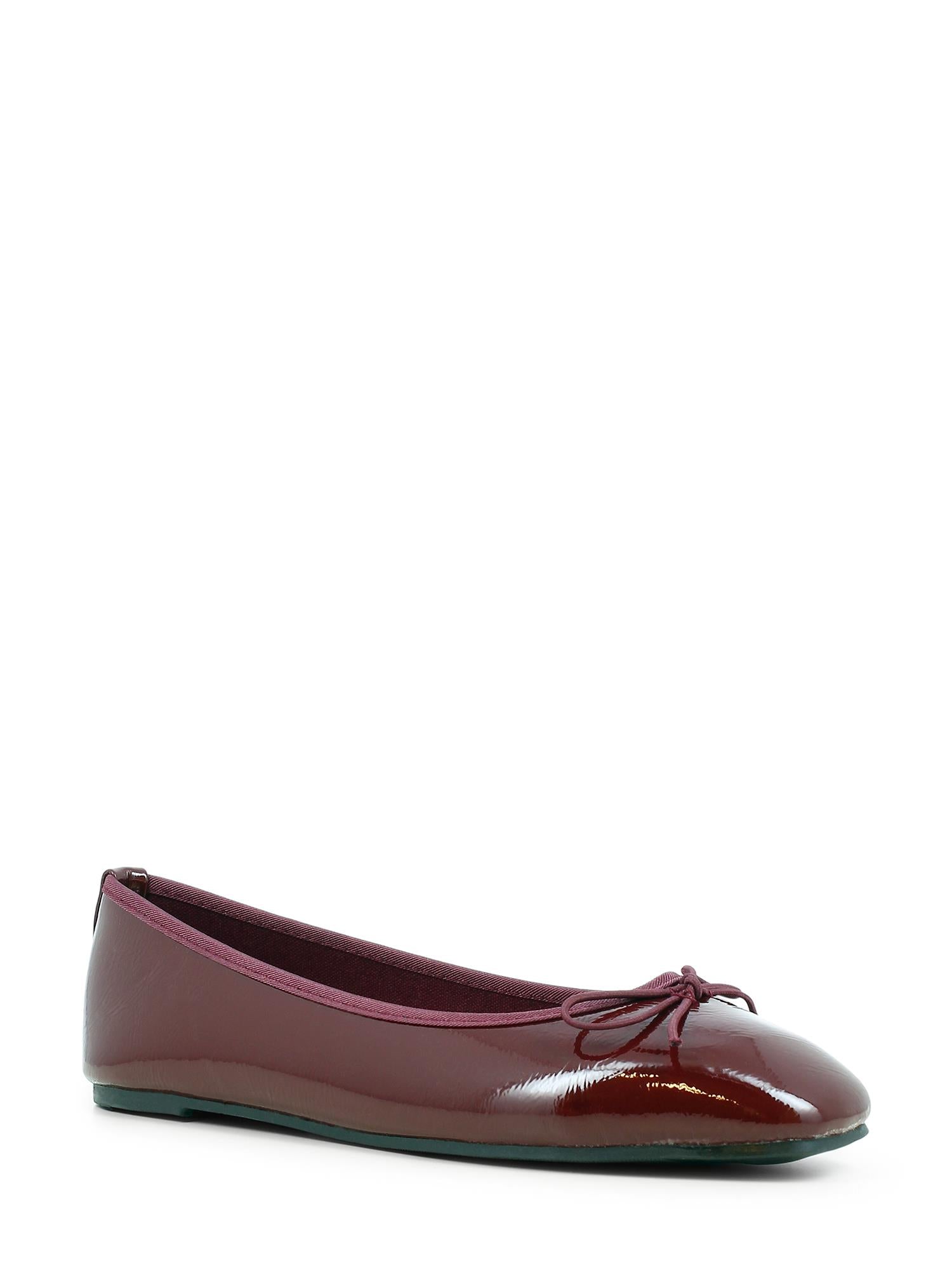 05685 Beloro Soft Ballerina Burgundy