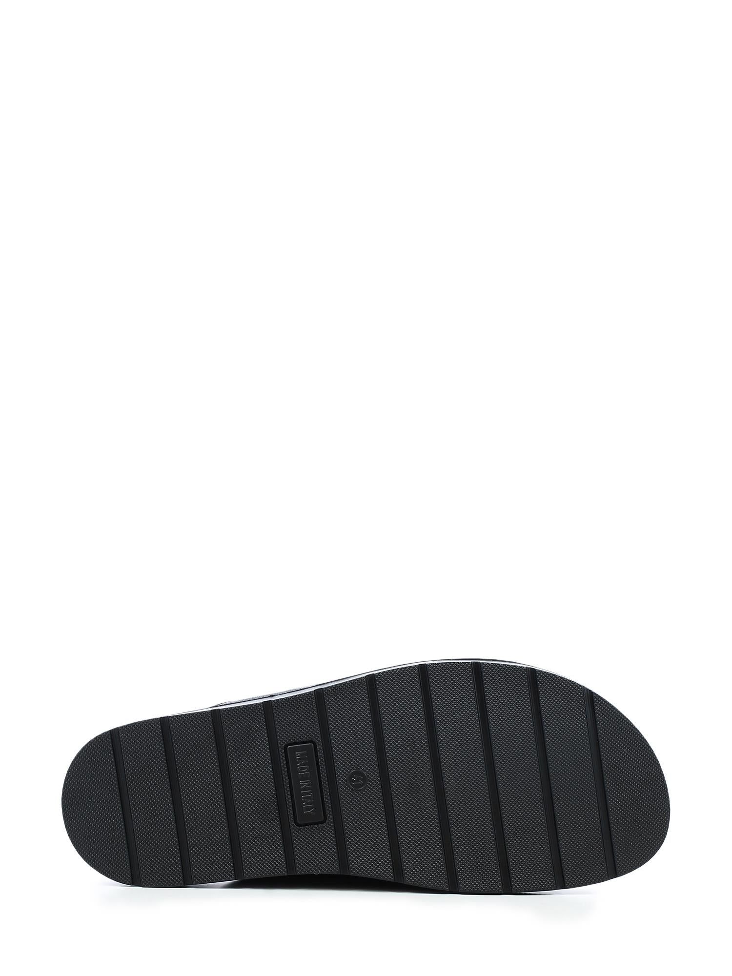 03083 Ventoro Sandal