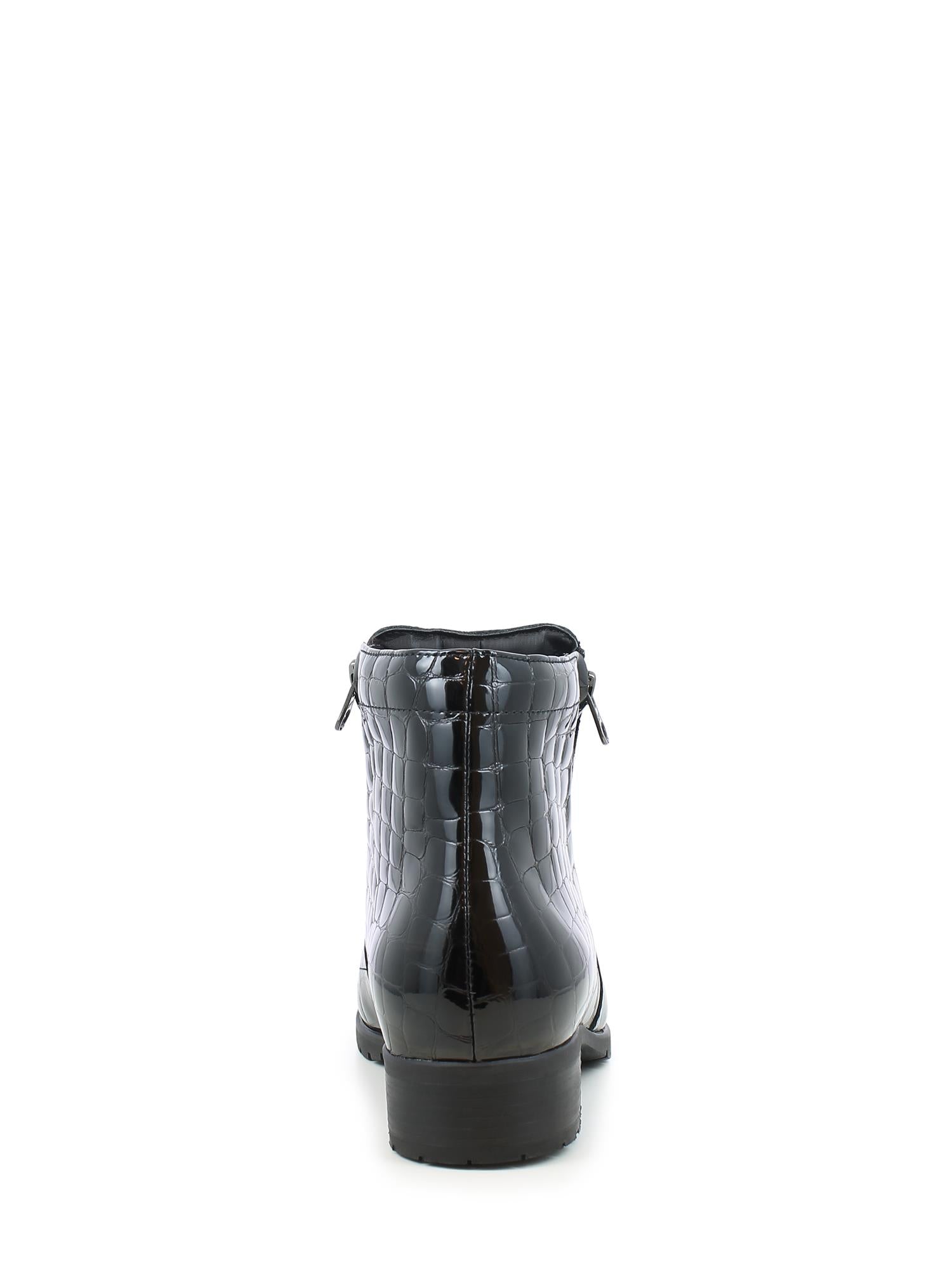 02906 Frida Leather Croc Boot