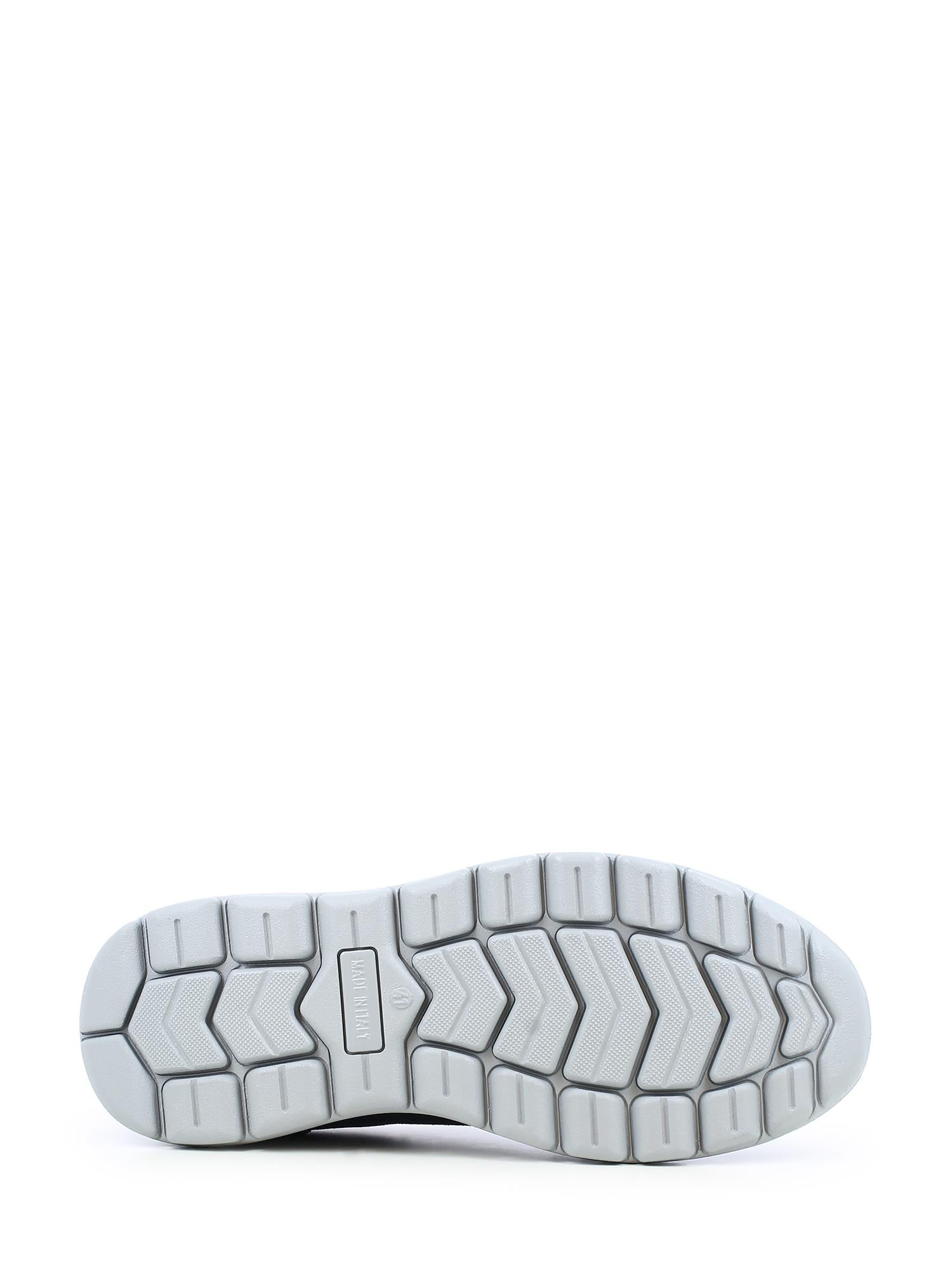 03079 Sandoro Slip-On