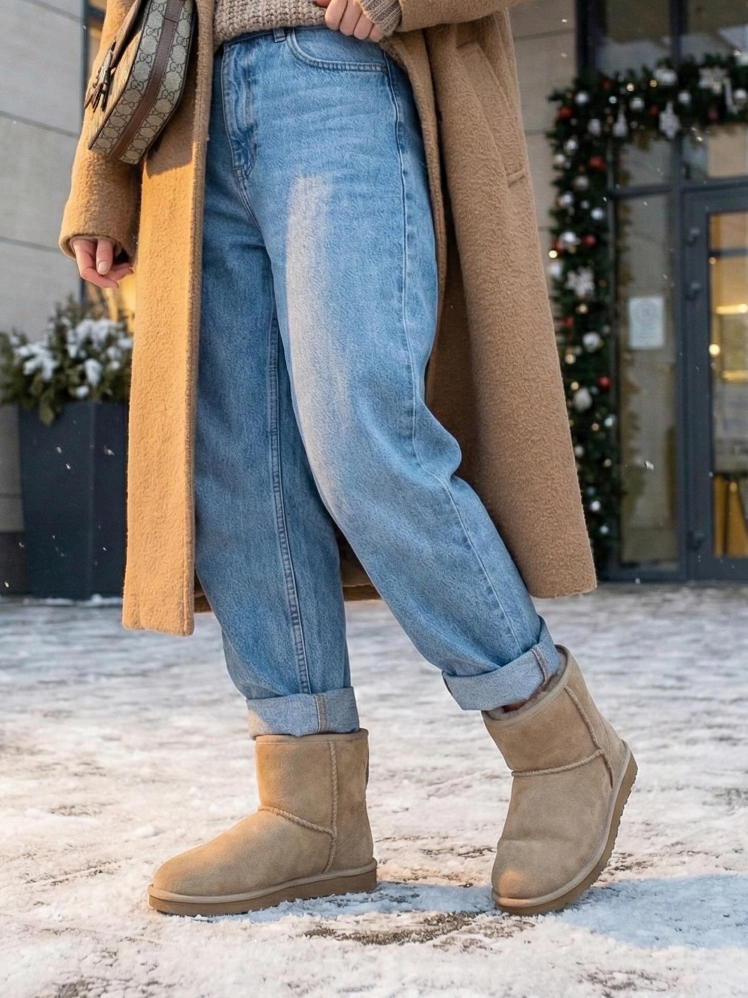05533 Beige wool suede water resistant