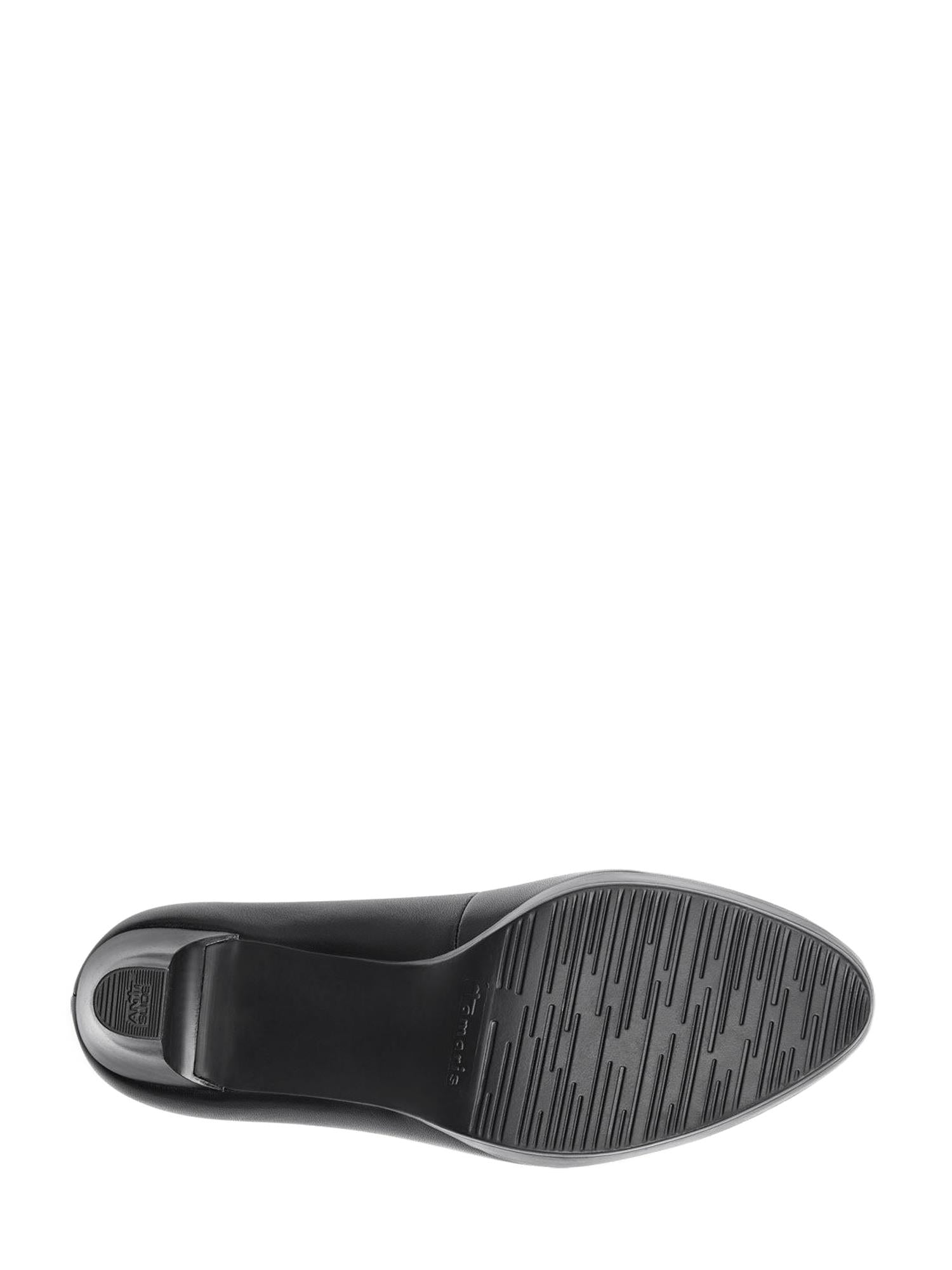 05412 Black Leather Pumps