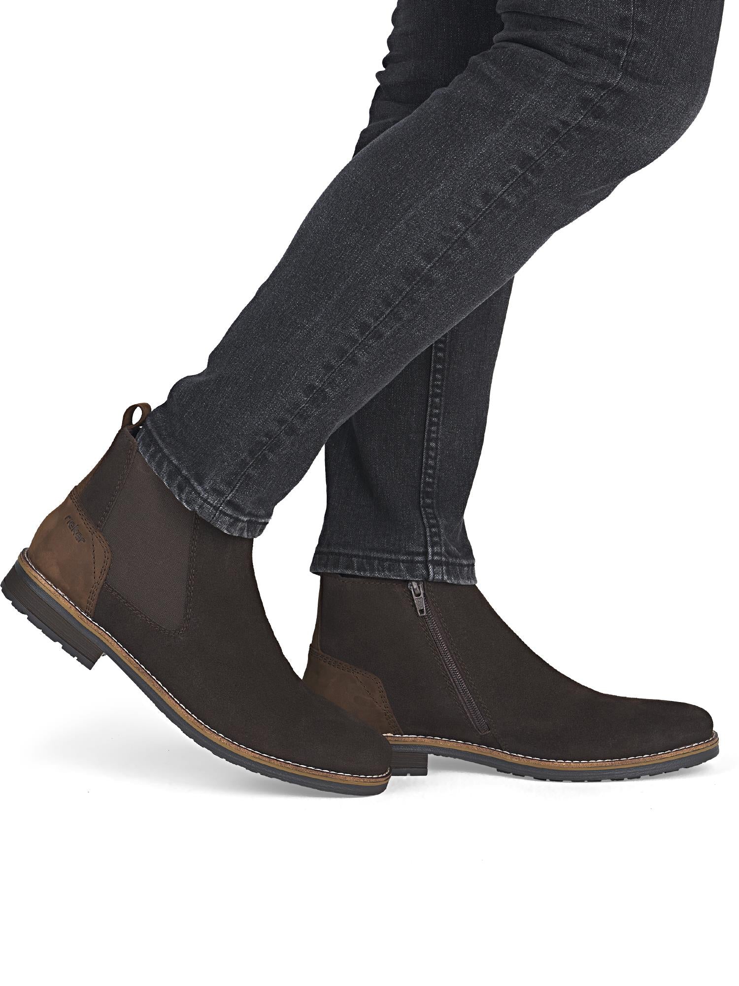 04245 Donovan Leather Boots
