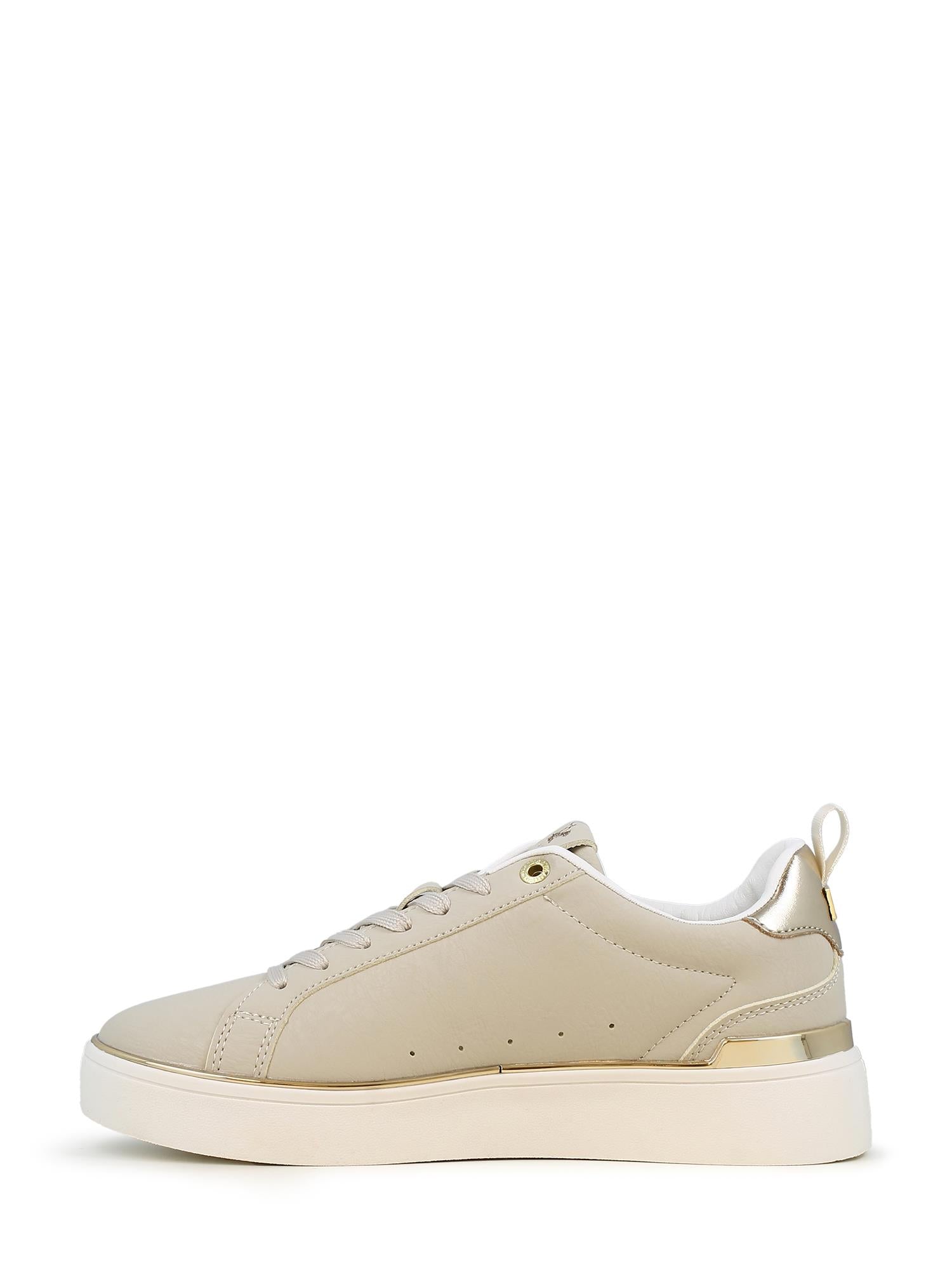 01757 Beige Court Flat
