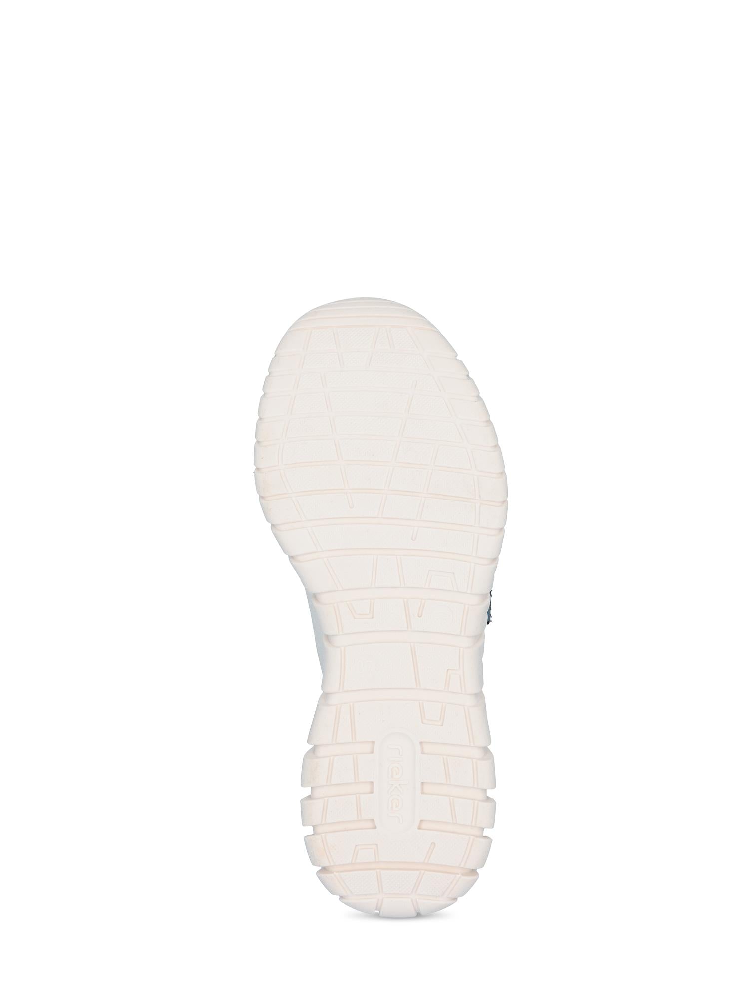 03263 White Ready2Go Slip-on