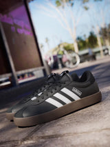 01242 VL Court 3.0 Black