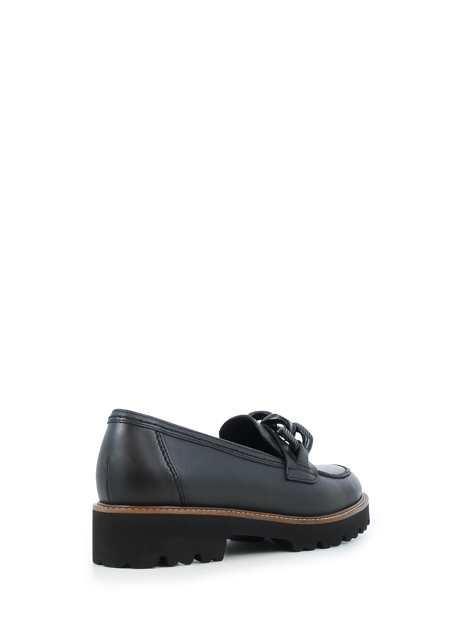 04485 Black Natural Leather Loafer