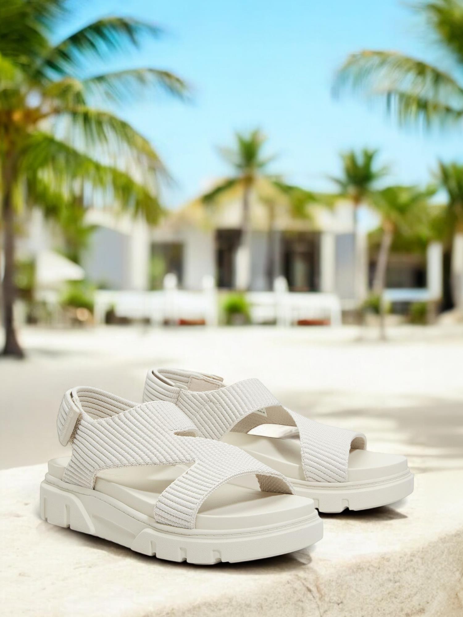 04616 Greyfield Backstrap Sandal