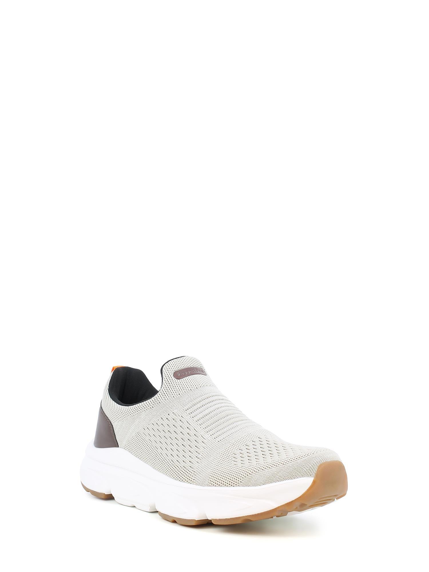 09077 Move Slip-on Sneaker Sand